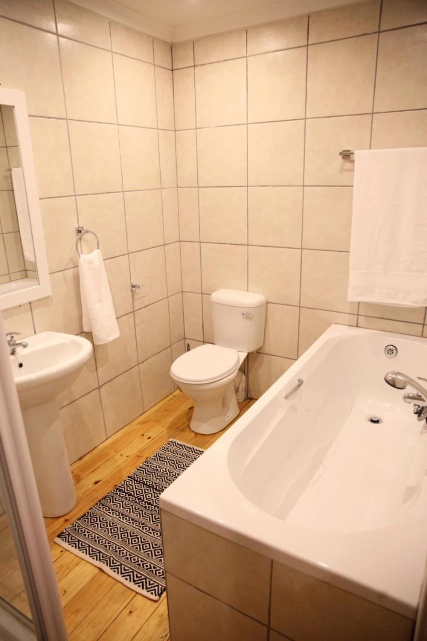 Eden Guesthouse B&B Dana Bay Екстер'єр фото