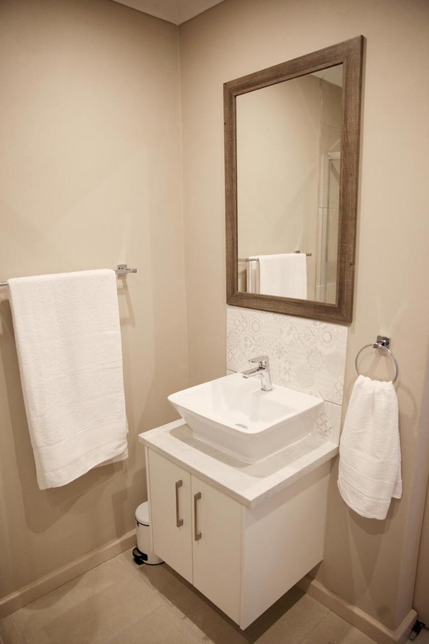 Eden Guesthouse B&B Dana Bay Екстер'єр фото